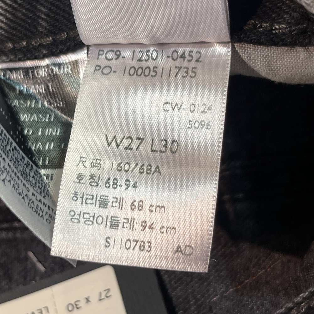 Levi's 501 Original Women's  27x30 Premium Denim Black‎ Charcoal NWT $108 Retail - Picture 10 of 10